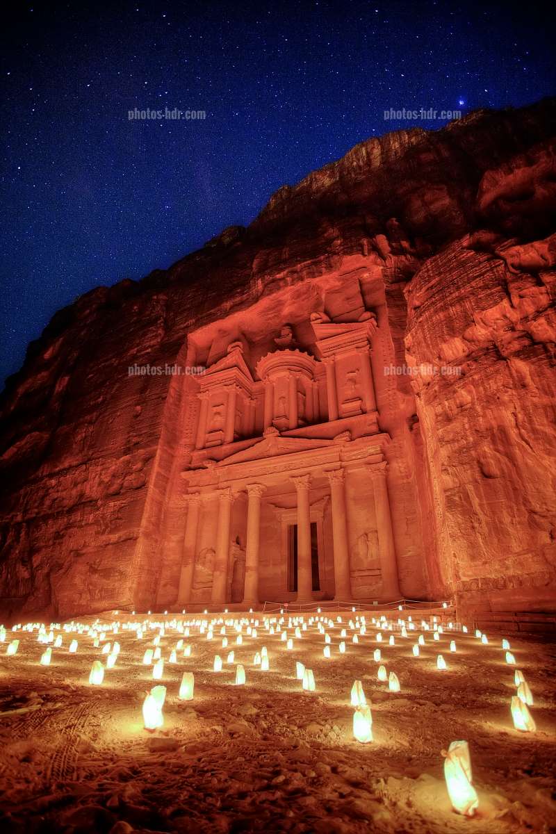 /Petra's treasury by night