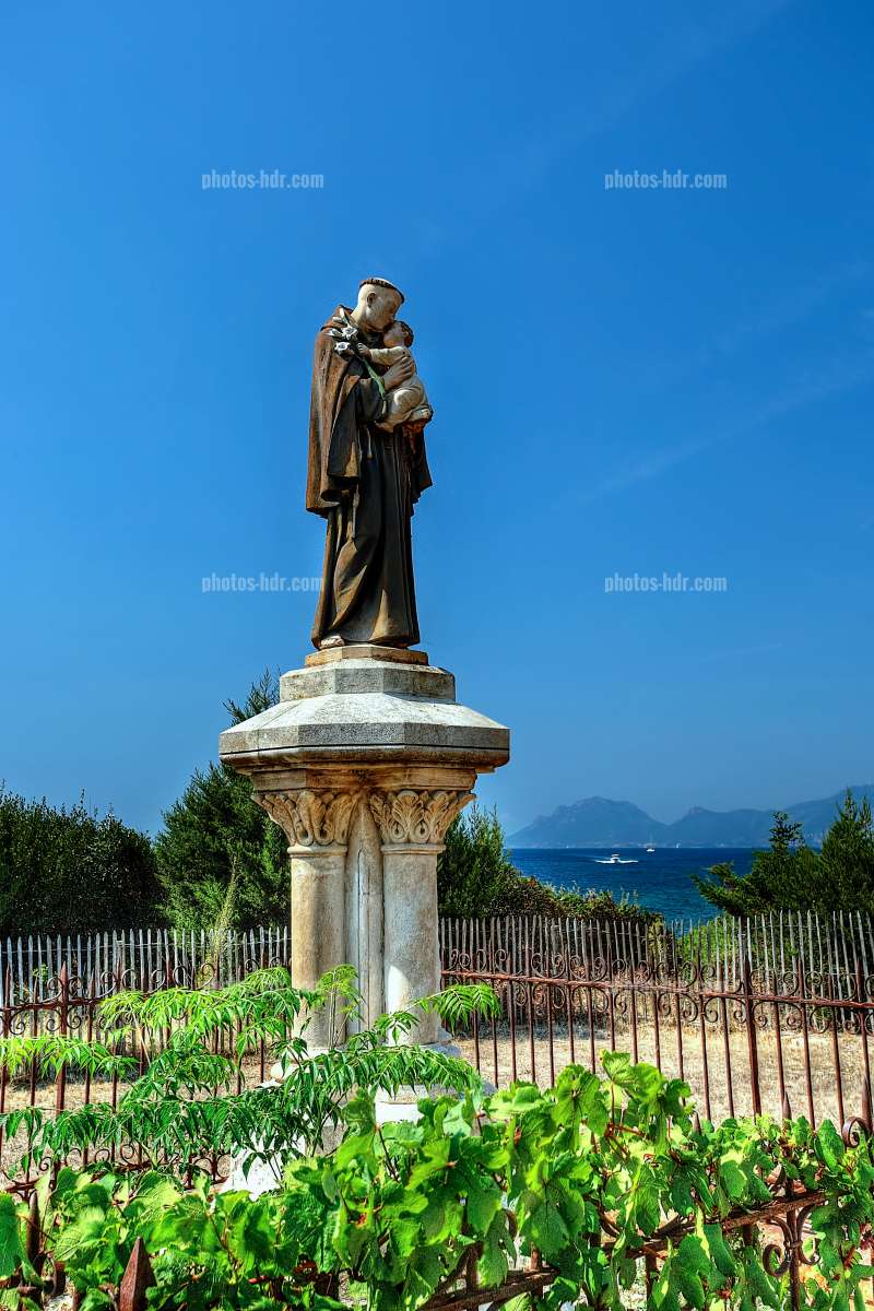 /Statue de Saint Anthony de Padua
