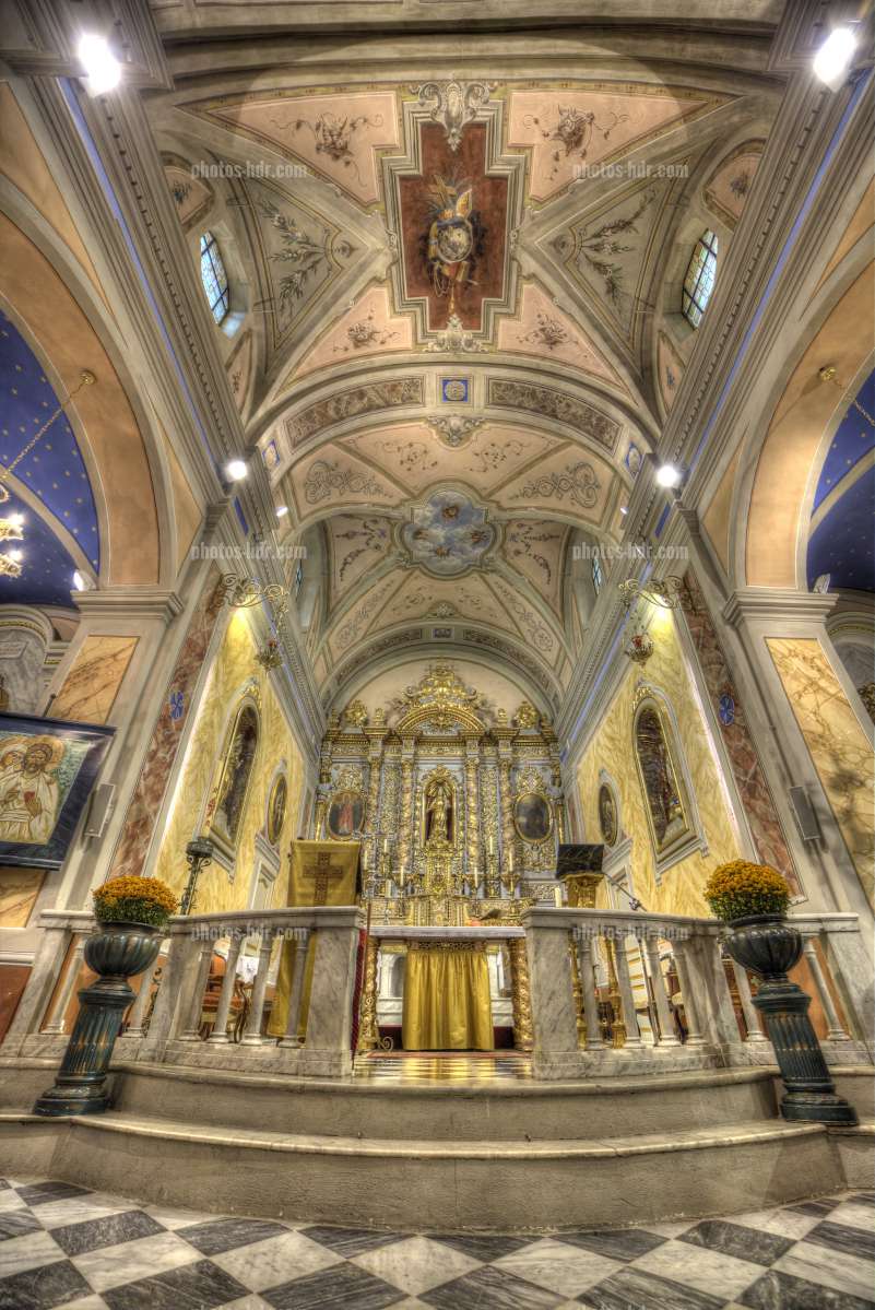 /Transept de l'eglise Sainte-Rosalie